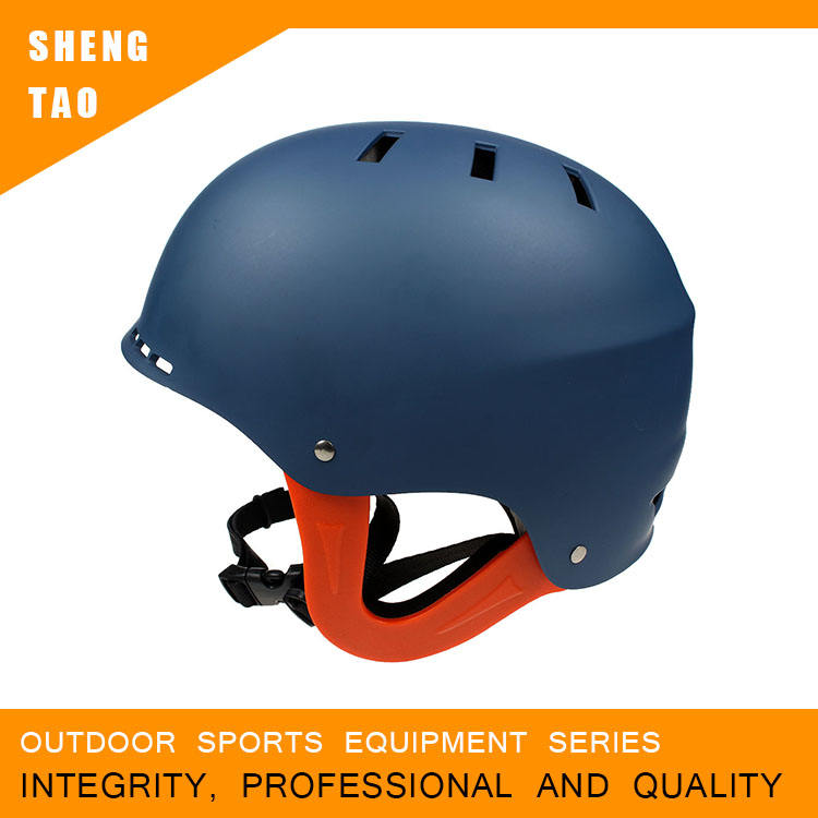 Wassersportsicherer Kanuhelm