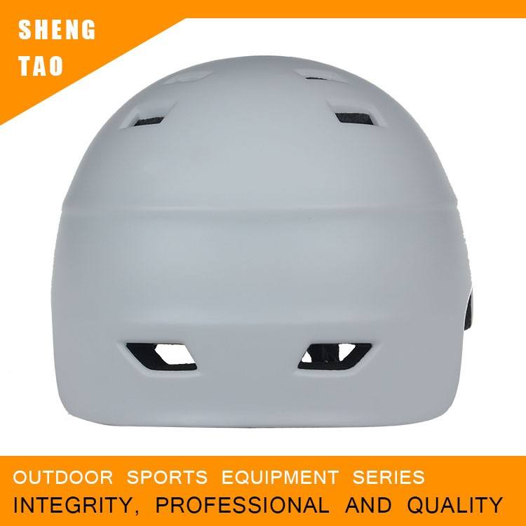 ST036-01 Skatehelm