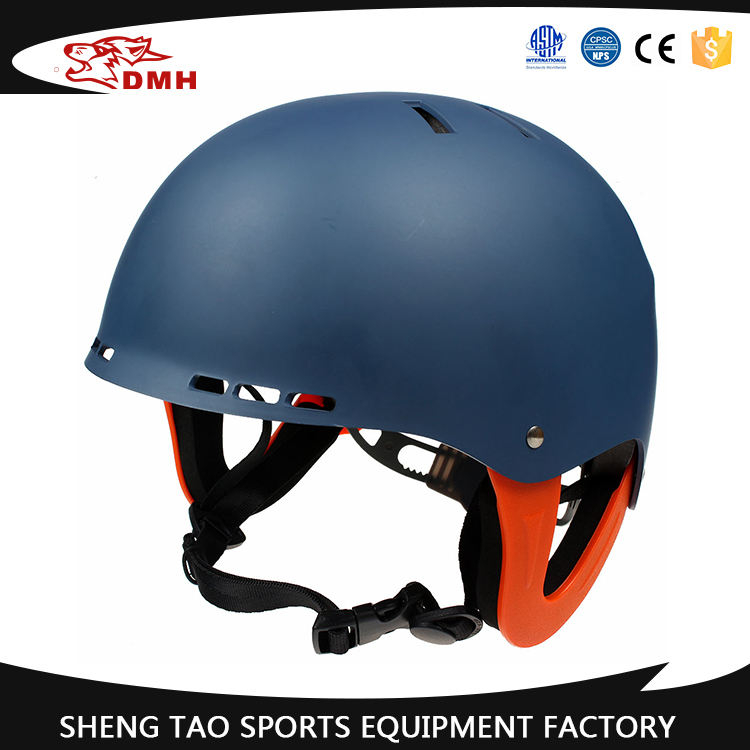Wassersportsicherer Kanuhelm