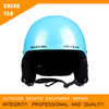 Modischer Skihelm