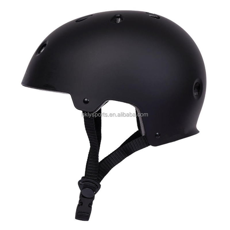 Großhandel klassischer Skate-Helm, bunter ABS-Skateboard-Helm für Kinder