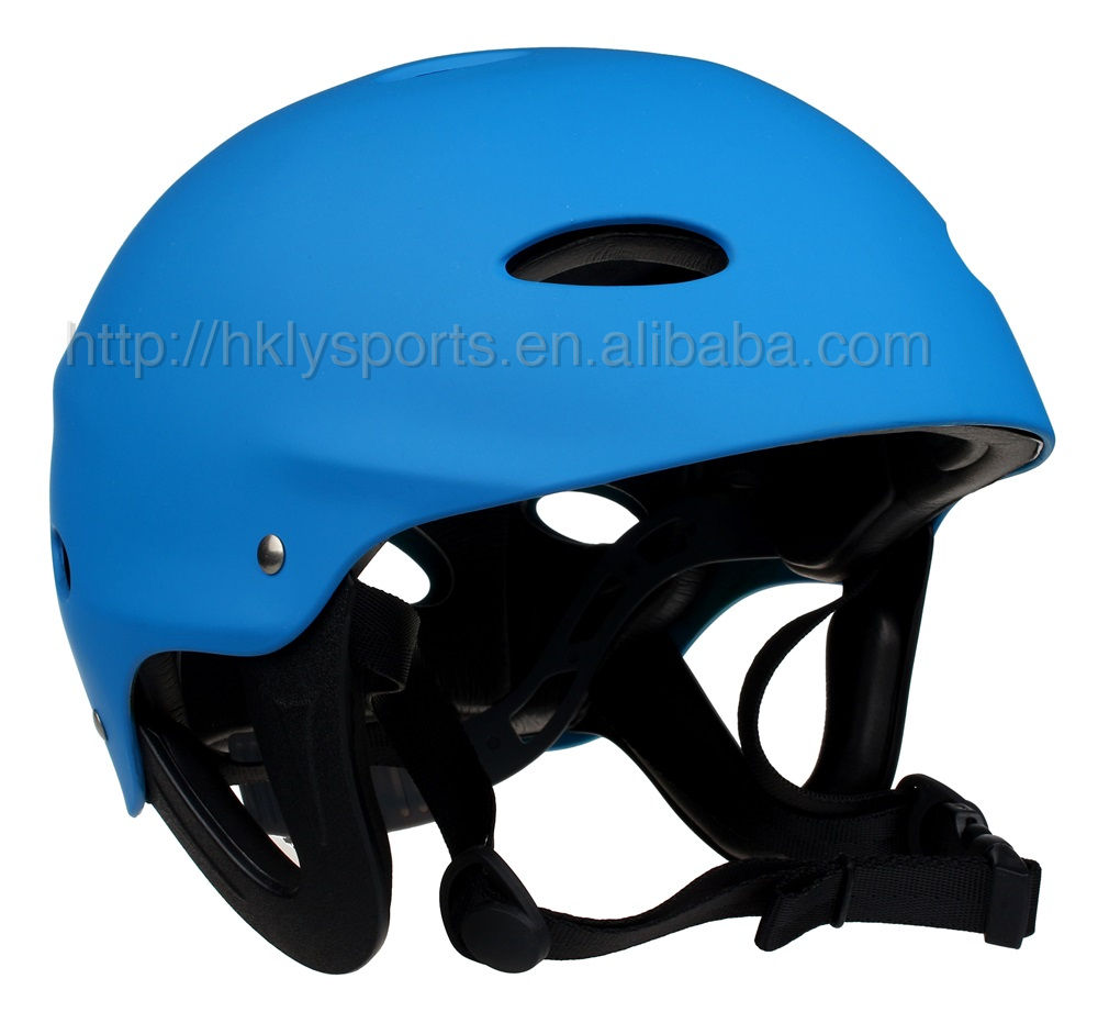 Neu eingetroffener Wildwasserhelm, Wassersporthelm, Kajakhelm