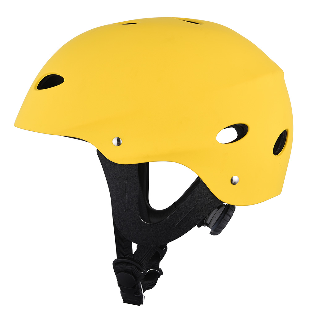 Neu eingetroffener Wildwasserhelm, Wassersporthelm