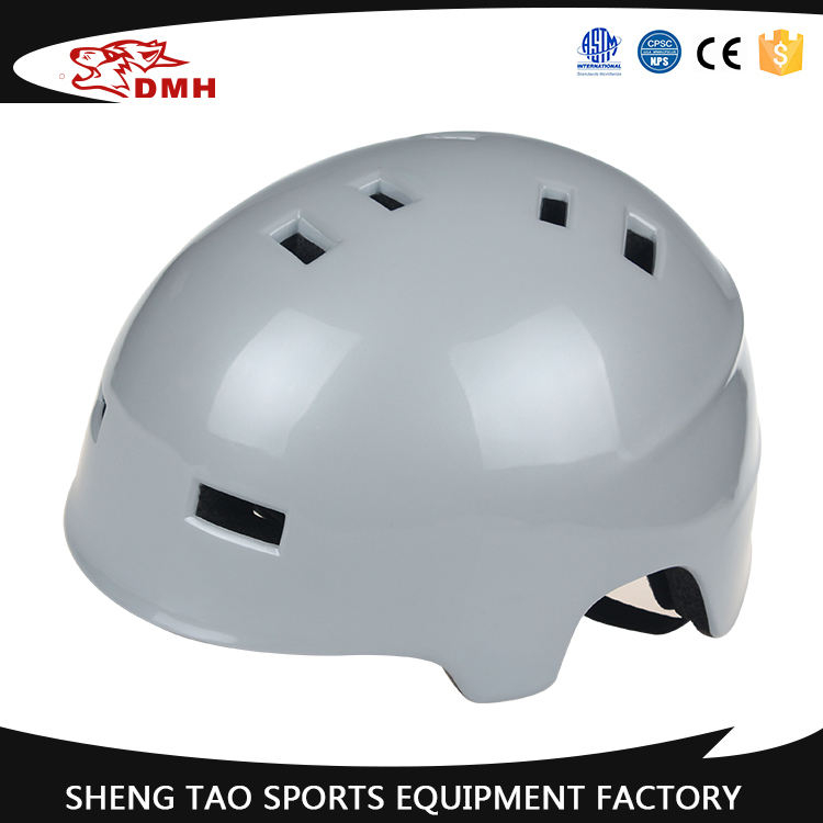 ST036-01 Skatehelm