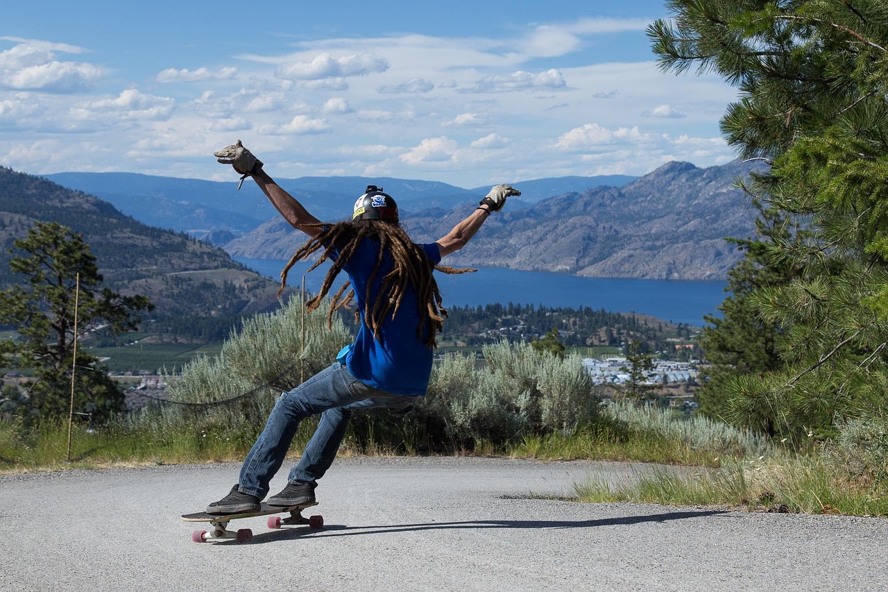 Longboarding -Helm